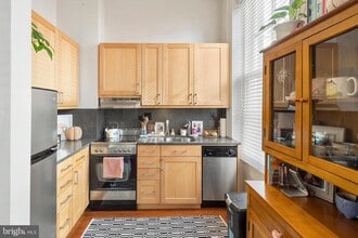 1810 Spruce St in Philadelphia, PA - Building Photo - Building Photo