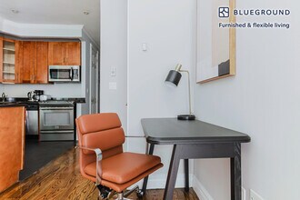 7 E 75th St in New York, NY - Building Photo - Building Photo