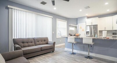 11250 Tradewind Way in Hollywood, FL - Foto de edificio - Building Photo