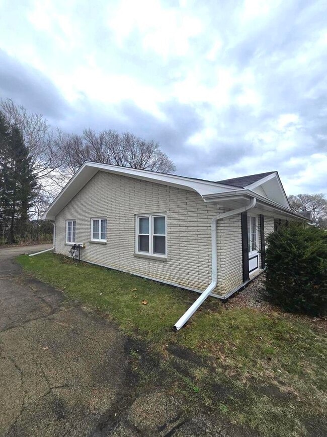 714 N Bridge St in Yorkville, IL - Building Photo - Building Photo