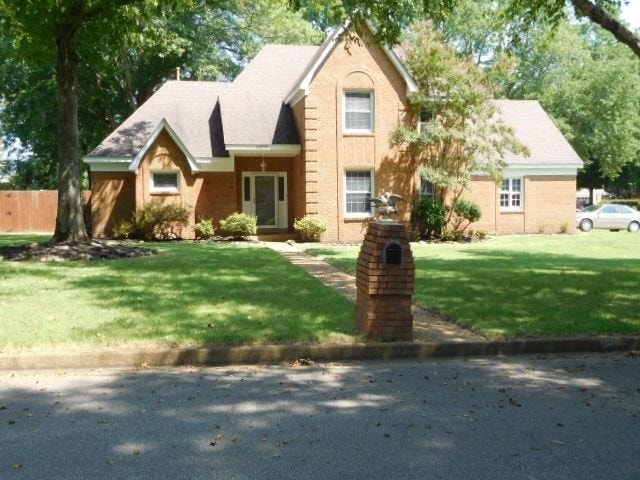 10294 Eagle Creek Cove