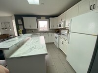 139 26 Av NW in Calgary, AB - Building Photo - Building Photo