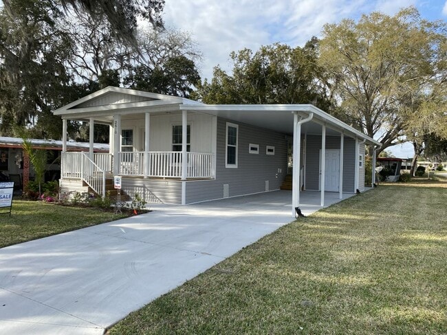 2610 Dogwood Pl in Leesburg, FL - Building Photo - Building Photo