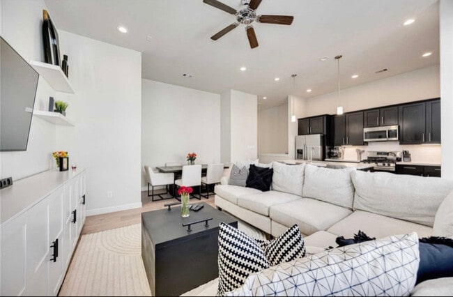 108 Knightsbridge Park Ln in Houston, TX - Building Photo - Building Photo