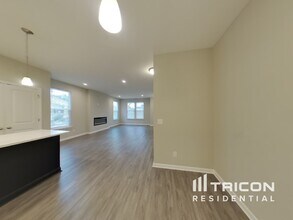 301 Thomas Point Dr in Fortville, IN - Building Photo - Building Photo