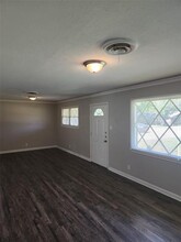 4405 Wedgmont Cir S in Fort Worth, TX - Building Photo - Building Photo