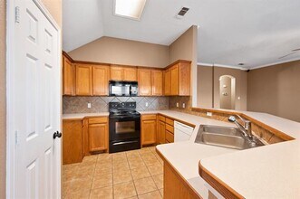 309 Shane Ln in Burleson, TX - Building Photo - Building Photo