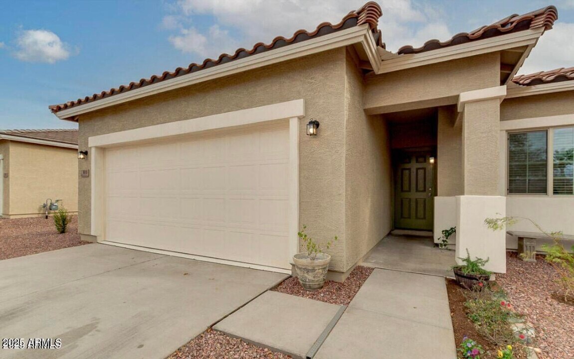 3010 Majestic Ct in Casa Grande, AZ - Building Photo