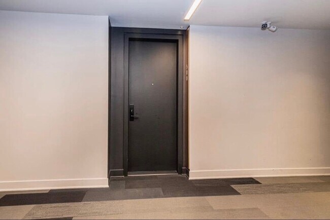 1740 Saint-Patrick Rue in Montréal, QC - Building Photo - Building Photo