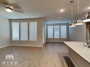 1606 Delafield Rd in San Antonio, TX - Foto de edificio - Building Photo