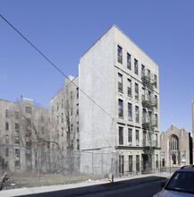 925 Eagle Ave in Bronx, NY - Foto de edificio - Building Photo