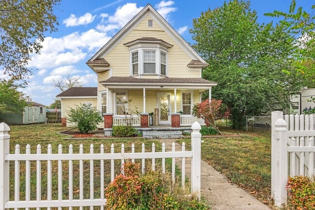 property at 722 S College St