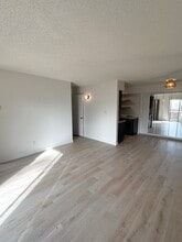 2625 E Indian School Rd, Unit 323 in Phoenix, AZ - Building Photo - Building Photo