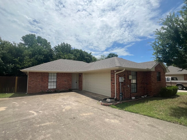 property at 4904 Timberview Dr
