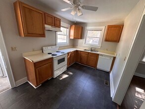 530 S Waccamaw Ave in Columbia, SC - Building Photo - Building Photo