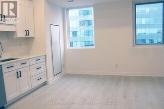 57 Carlisle St in St Catharines, ON - Building Photo - Building Photo