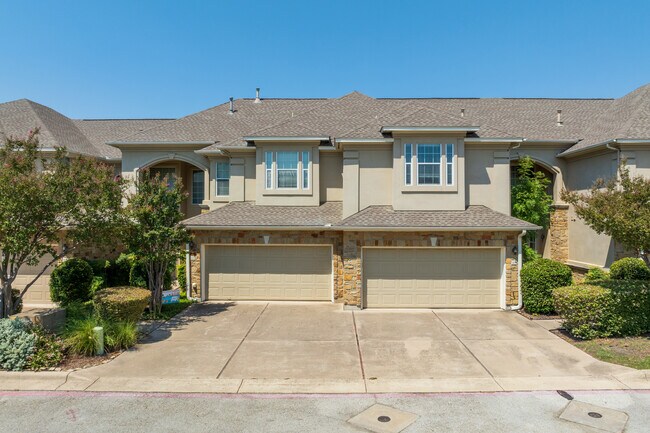 Bella Terra Townhomes in Austin, TX - Building Photo - Building Photo