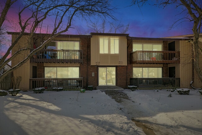 property at 827 194th St