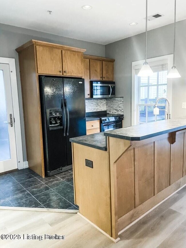 property at 10606 Norton Commons Blvd