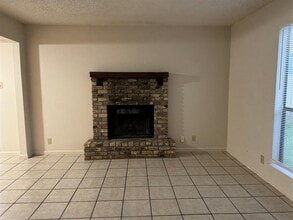 1400 Matthews Ln in Austin, TX - Building Photo - Building Photo