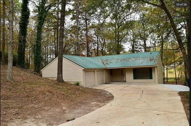property at 112 Fox Run