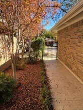 4910 Millsprings Ct in Arlington, TX - Building Photo - Building Photo