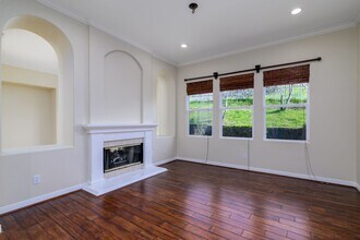 5365 Via Pisa in Thousand Oaks, CA - Building Photo - Building Photo