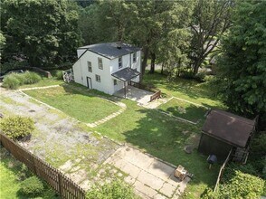 122 Church Ave in Glenshaw, PA - Building Photo - Building Photo
