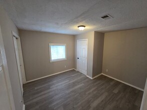 1352 Dianne Dr in Jackson, MS - Building Photo - Building Photo