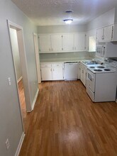 7324 Cave Spring Rd SW in Cave Spring, GA - Foto de edificio - Building Photo