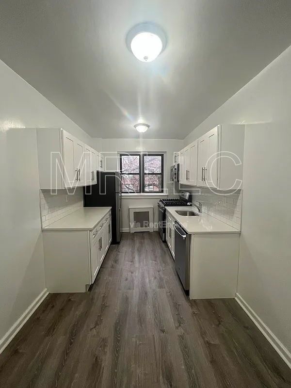 500 W 235th St in Bronx, NY - Building Photo - Building Photo