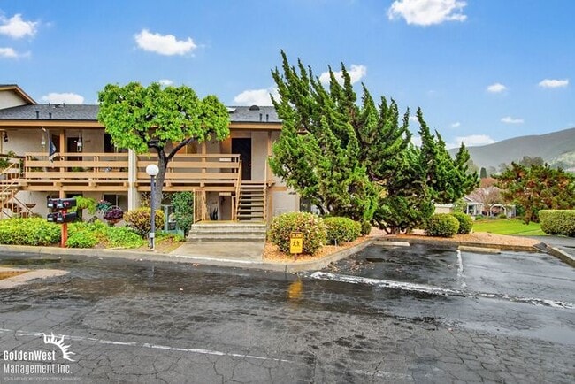 1870 Fairway Cir Dr in San Marcos, CA - Building Photo - Building Photo