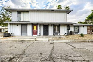 1377 Lorilyn Ave in Las Vegas, NV - Building Photo