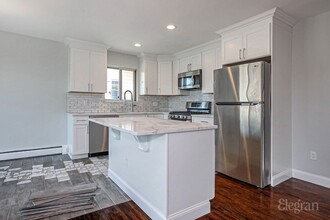 384 Warburton Ave in Hastings On Hudson, NY - Building Photo - Building Photo