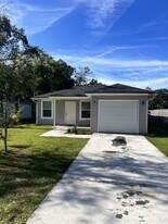 7958 Dekle Ave in Jacksonville, FL - Building Photo