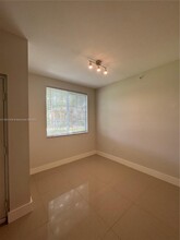 8000 N Nob Hill Rd in Tamarac, FL - Building Photo - Building Photo