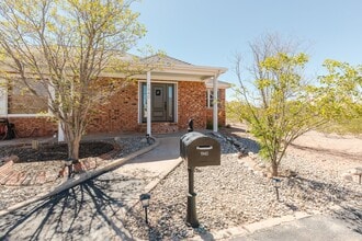 1940 Ocotillo Dr in Alamogordo, NM - Building Photo - Building Photo