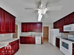 727 Twin Brooks Ct in Marietta, GA - Building Photo - Building Photo