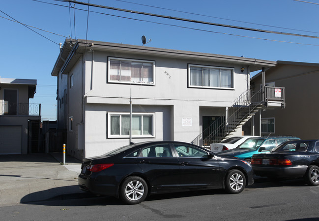 442 Milton Ave in San Bruno, CA - Building Photo - Building Photo