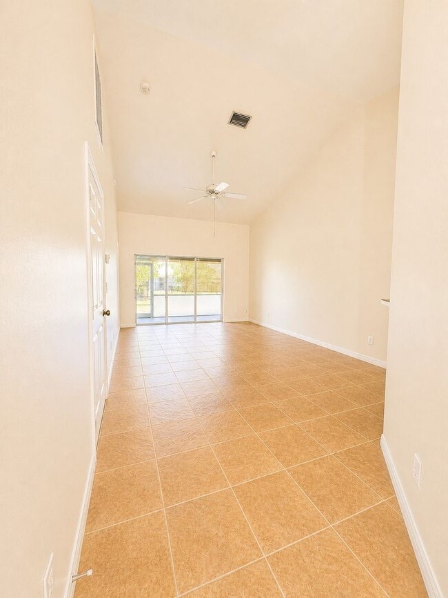 509 NE 24th Pl in Cape Coral, FL - Building Photo - Building Photo