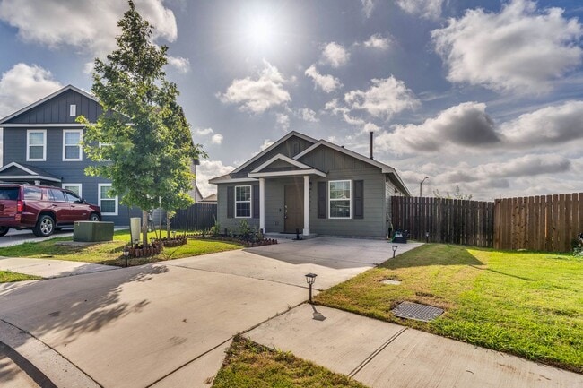 property at 13513 Banquete St