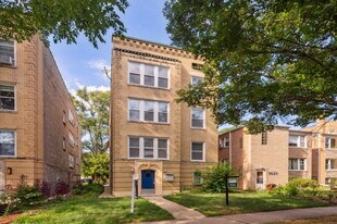 1631 Monroe St in Evanston, IL - Building Photo