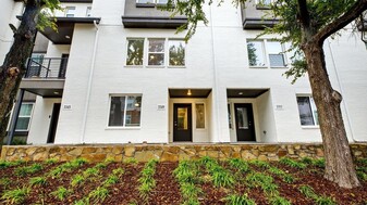 3349 Wynwood Dr, Unit Bldg 8-346 in Plano, TX - Building Photo