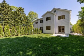 75 Orchard Ave in Rye, NY - Building Photo - Building Photo