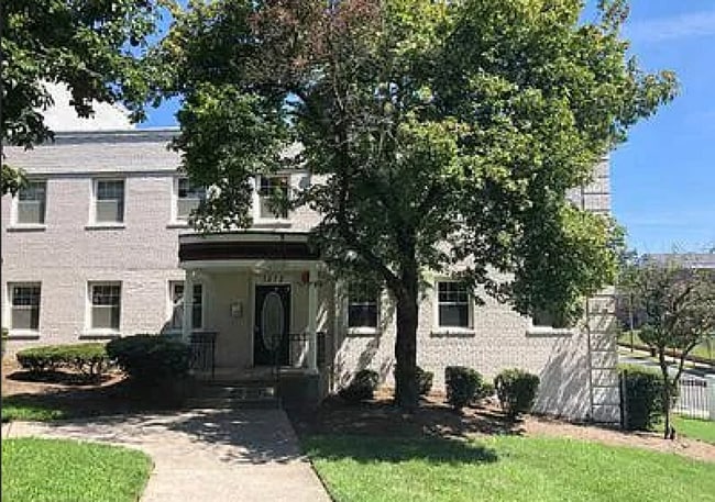 property at 3878 9th St SE