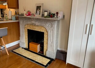 307 Beacon St, Unit 4 in Boston, MA - Building Photo - Building Photo