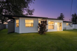 1797 Birch Dr in Venice, FL - Foto de edificio - Building Photo