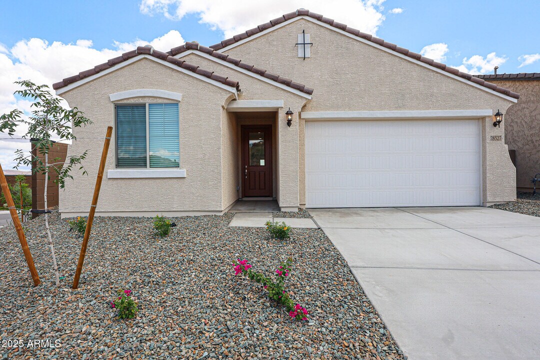 28527 N 134th Ave in Peoria, AZ - Building Photo