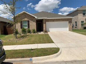 1843 McCree St in Forney, TX - Building Photo - Building Photo