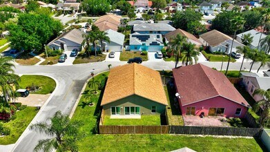 1439 Waterway Cove Dr in Wellington, FL - Building Photo - Building Photo